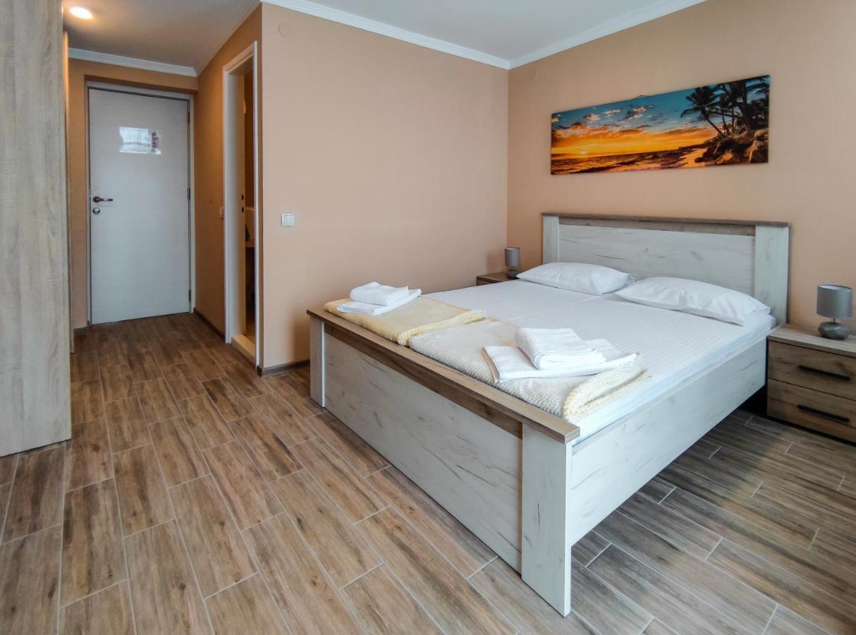 Hotel Marina Oasa Grocka Exterior photo